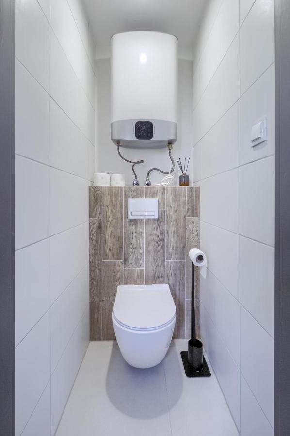 דירות פילה Niron Apartament Dabrowskiego מראה חיצוני תמונה